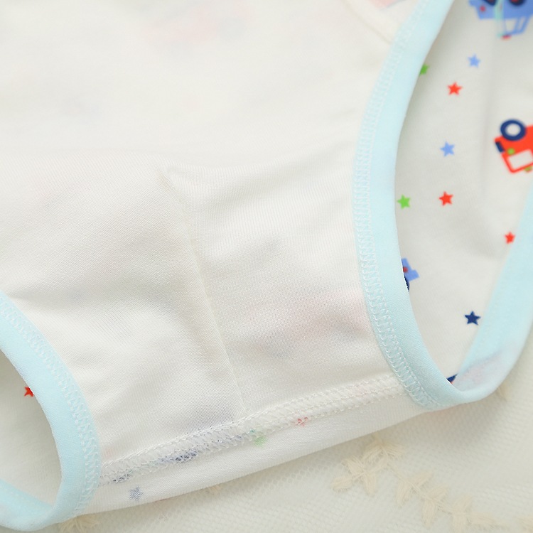 Picture of Combed 95% cotton children's underwear boys' triangle underwear children's baby shorts stall first-hand supply