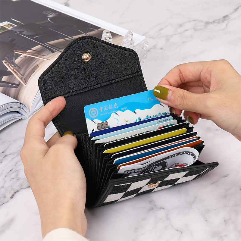 Picture of European and American Retro New Style Card Bag Women's Multi-Card Large Capacity Anti-Degaussing Credit Card Case Student Driver's License Card Case Women