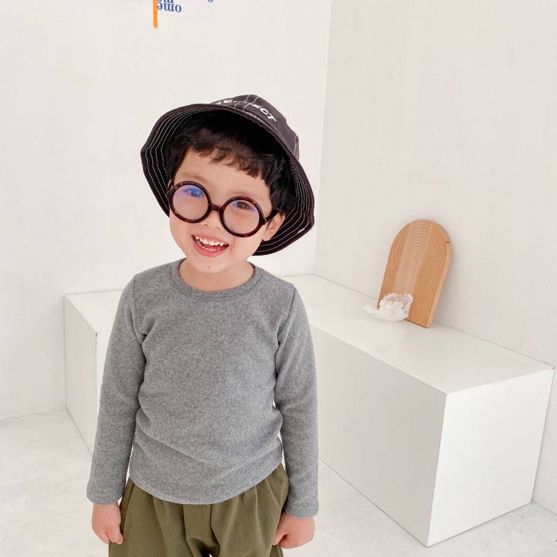 Picture of 2023 Children's Cotton Long-sleeved T-shirt Base Shirt Spring and Autumn Loose Solid Color Round Neck Sanding Top for Boys and Girls