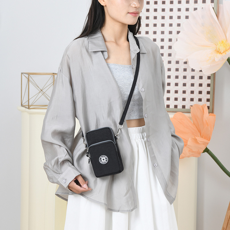Picture of Factory Direct Mobile Phone Bag Women's Crossbody Bag Large Screen Mobile Phone Bag Coin Purse Hanging Neck Wrist Bag Running Vertical Mini