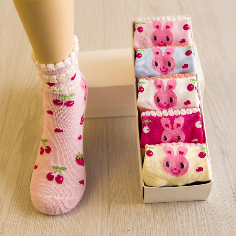 Picture of 2020 Spring and Autumn New Cartoon Children's Socks Cotton Boys and Girls Mid-Tube Socks Student Warm Baby Socks Manufacturer Wholesale