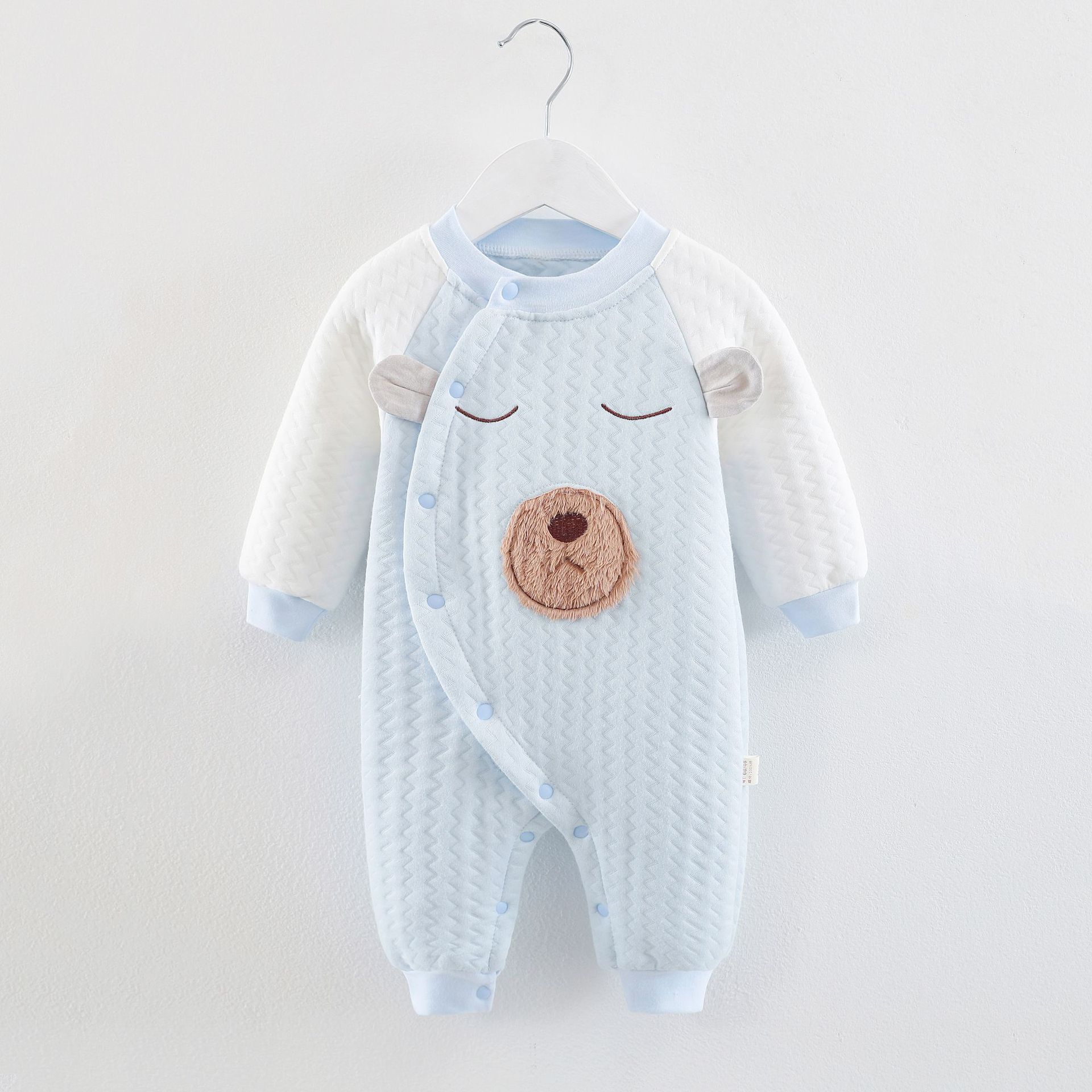 Picture of Baby's one-piece clothes for autumn and winter short-sleeved cotton three-layer warm baby thickened newborn climbing clothes with zipper