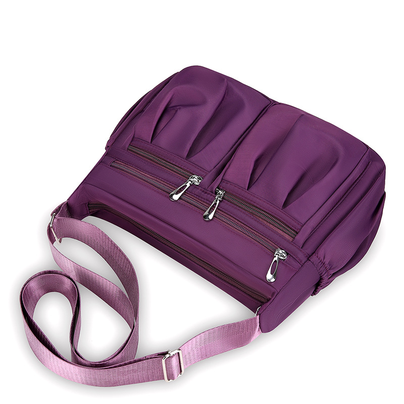 Picture of Cross-Border Wholesale Oxford Cloth Crossbody Bag for Women, Simple Nylon Women's Bag, Versatile Middle-Aged Mother's Fashion Multi-Layered Shoulder Bag
