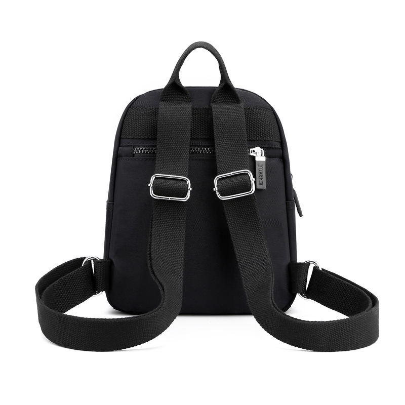 Picture of Large-Capacity Commuter Travel Bag, Fashionable Women's Backpack, Casual Student School Bag, Trendy Water-Repellent Nylon Cloth Bag