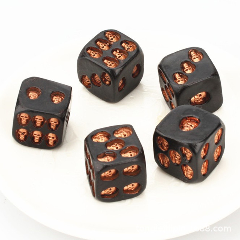 Picture of Black Skull Dice Game New Strange Casual Toys Creative Festival Party Funny Carnival Bar Wine Utensils