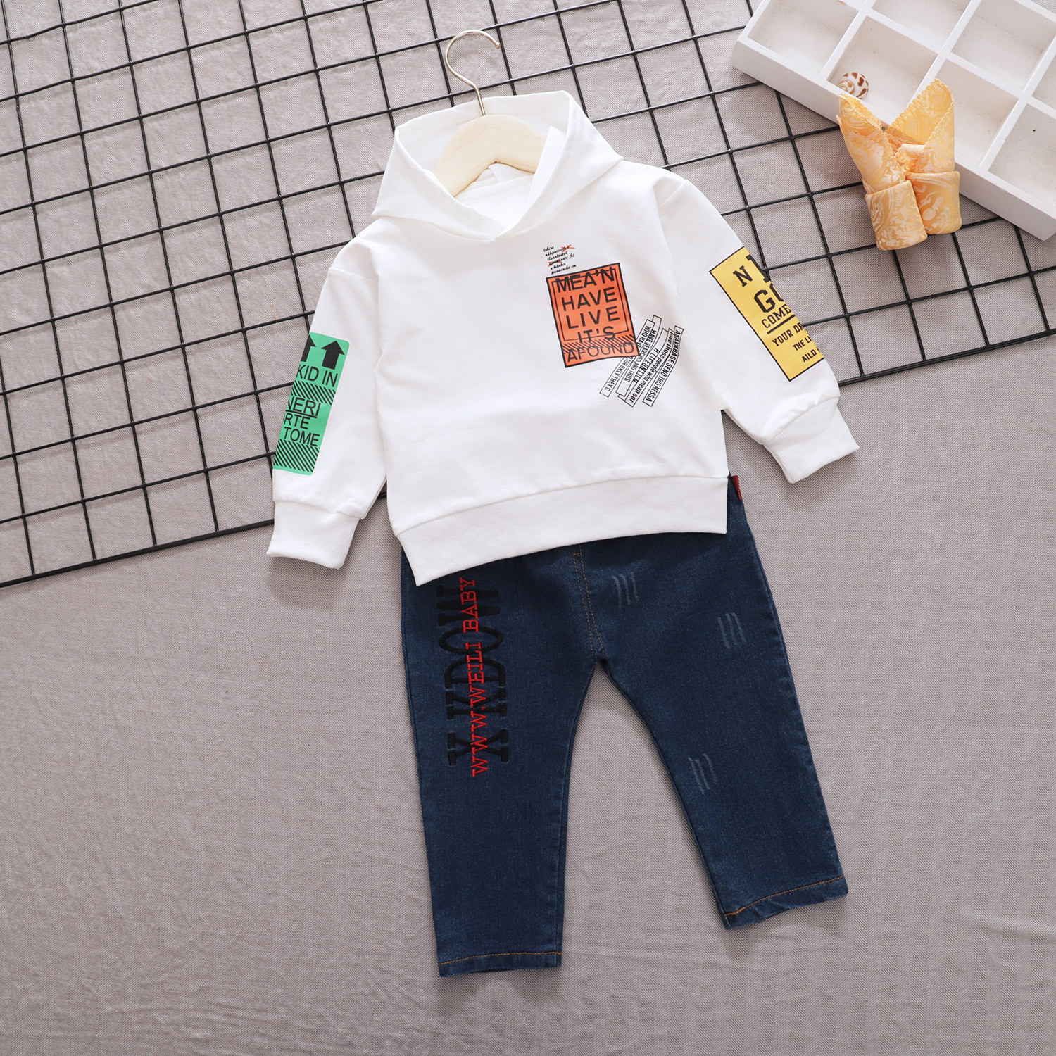 Picture of Foreign trade Spring and Autumn new long sleeve children's suit baby long sleeve hoodie sweater two-piece suit tide a generation of hair