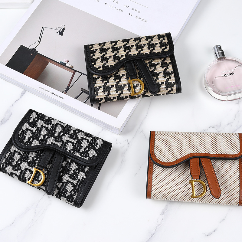 Picture of European and American retro wallet ladies long large capacity D-buckle multi-card foreign trade multi-functional three-fold clutch wholesale