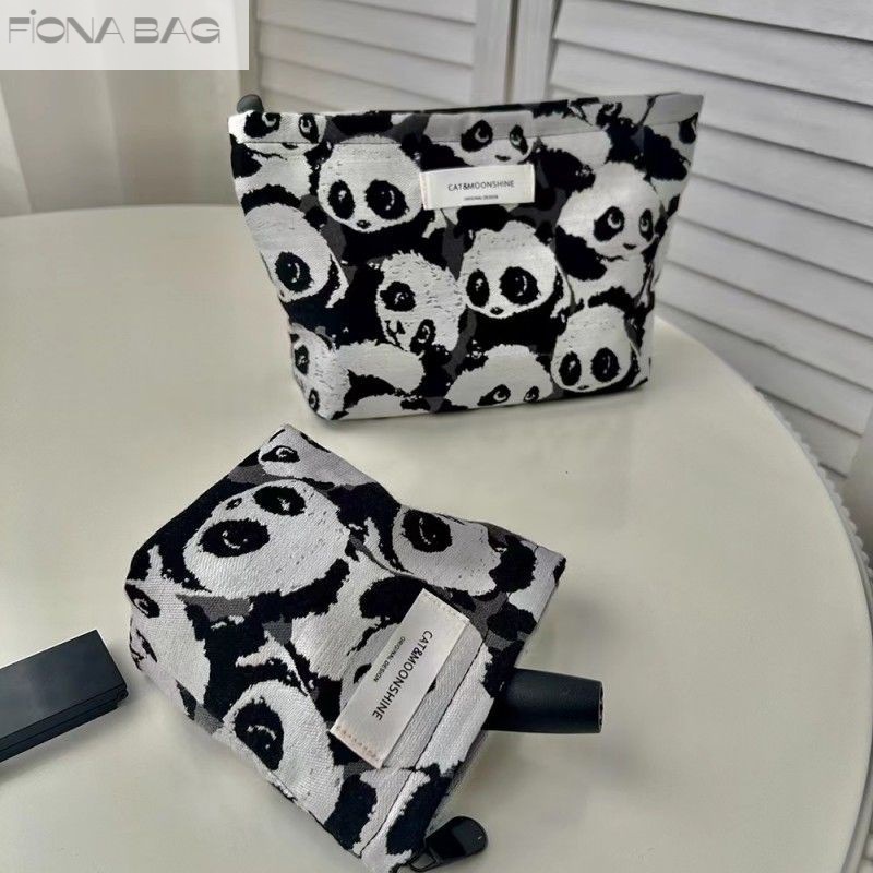 Niche black and white panda cosmetic bag cartoon skin care storage bag canvas aunt towel coin purse wash bag hand