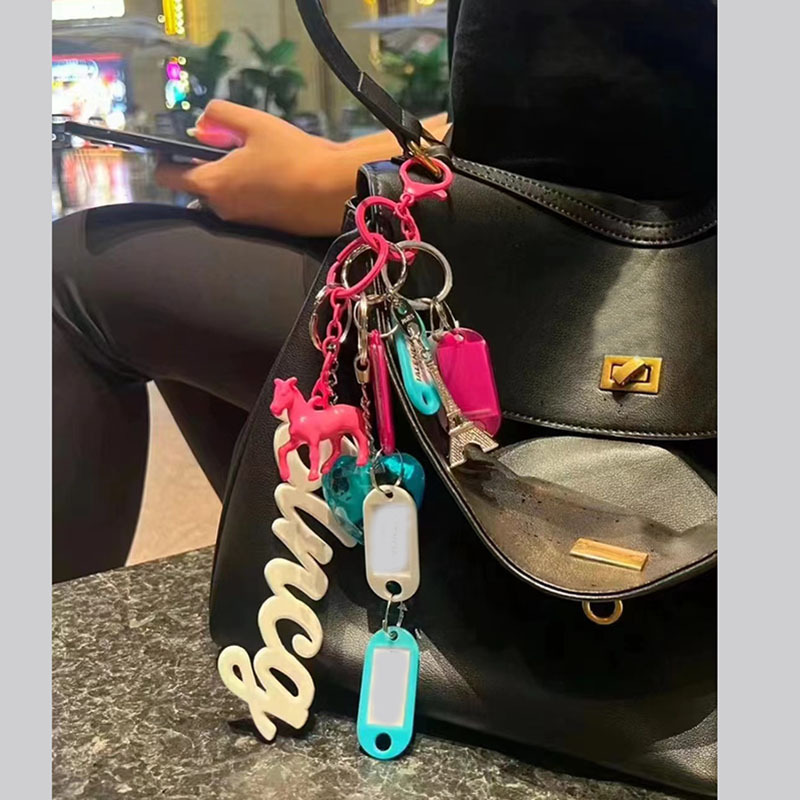 B retro exaggerated soft silicone large letter key chain rodeo bag pendant personality car key ring accessories