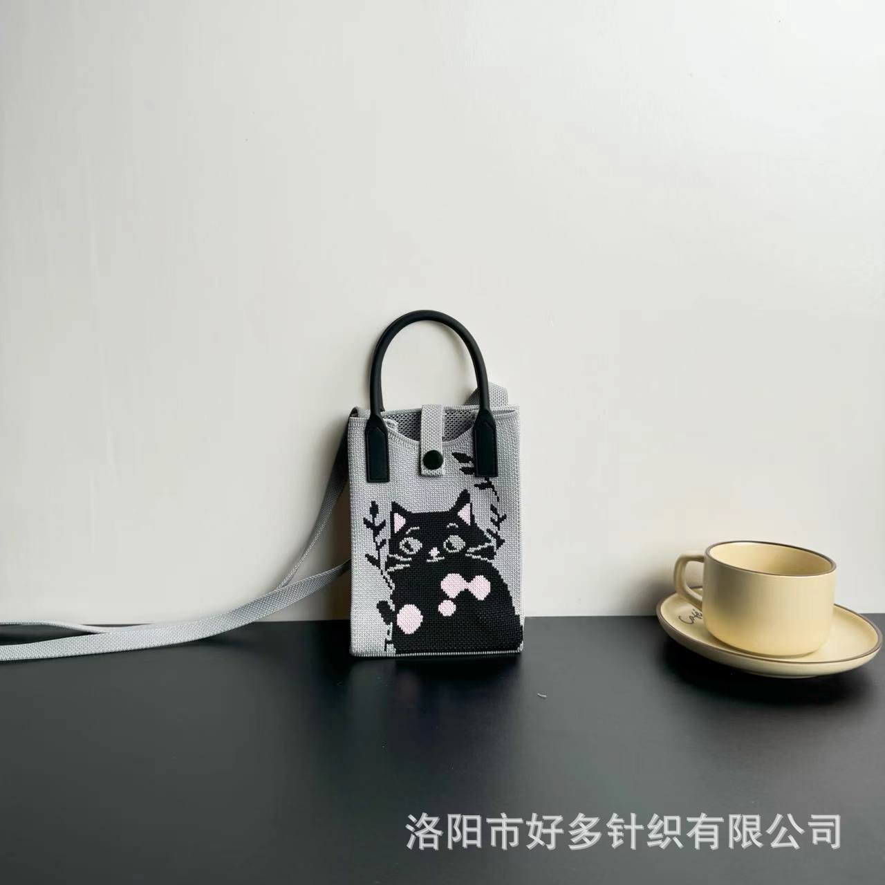Picture of Advanced Sense Ins Mobile Phone Bag New Cartoon Knitted Bag Dopamine Niche All-match Crossbody Shoulder Bag Handbag