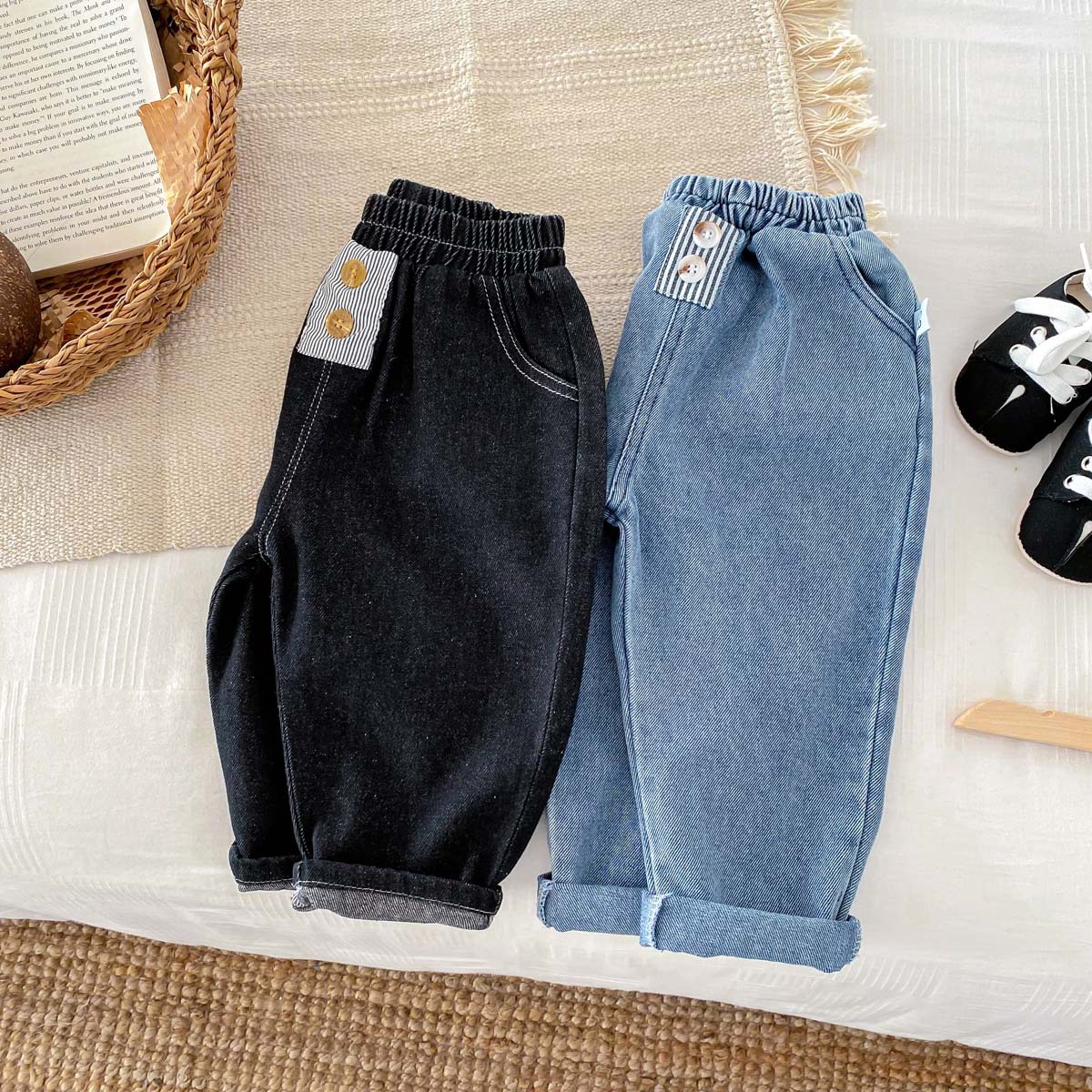Picture of Korean style autumn children's solid color jeans baby boys' casual pants newborn baby simple trendy trousers