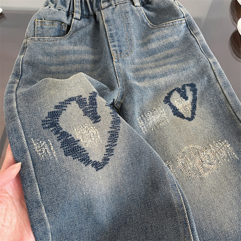 Picture of [Ready Stock] Girls Jeans Spring and Autumn 2025 New Baby Korean Style Straight-Leg Pants Trousers Love Embroidery Fashionable