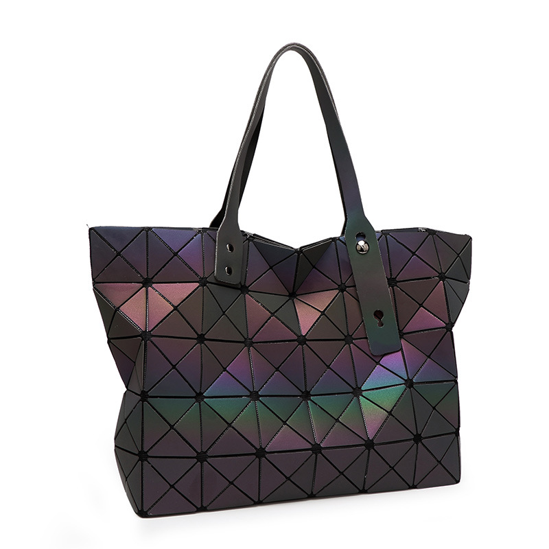 Picture of Luminous geometric bag ladies 2020 New changeable folding portable shoulder bag 7*8 Direct free agent