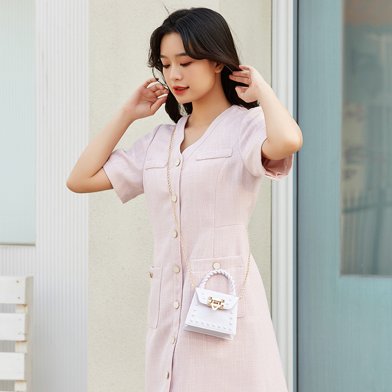 Picture of 2023 new fashion simple solid color rivet portable PVS mini jelly bag shoulder slung mouth red envelope wholesale