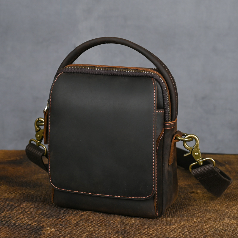 Picture of One-Shoulder Retro Crossbody Bag First-Layer Cowhide Genuine Leather Men's Cross-Body Chest Bag