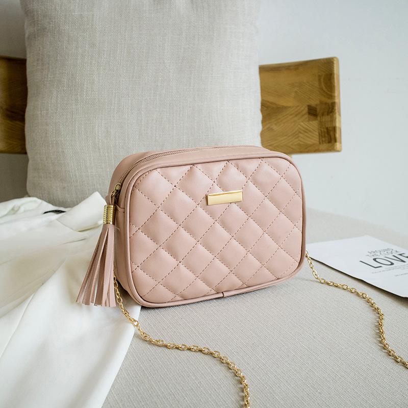 Picture of Foreign trade rhombus zipper women's bag 2023 spring and summer new fashion chain shoulder slung small square bag women's bag wholesale