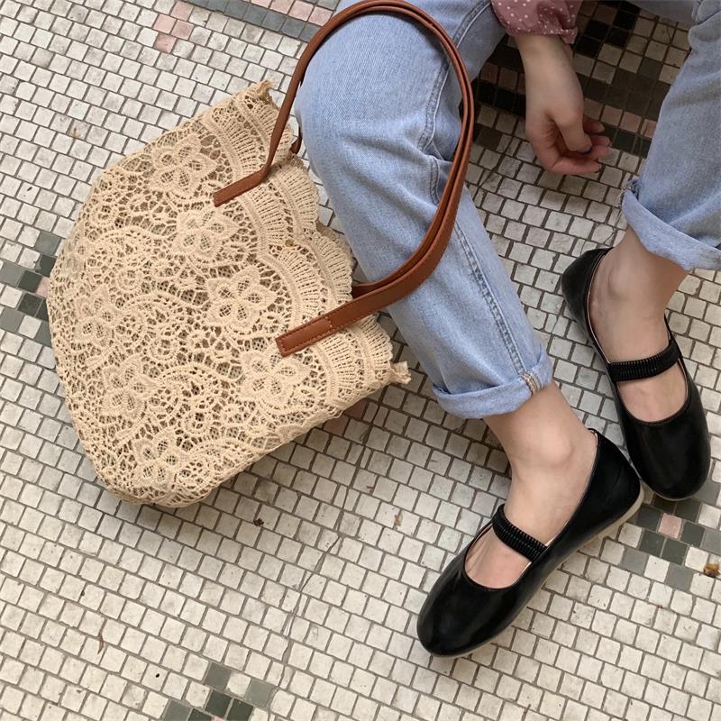 Picture of Niche Design 2024 Handbag Korean Style Lace Bag Women's Shoulder Bag Women's Large Capacity Bucket Shopping Bag Trendy