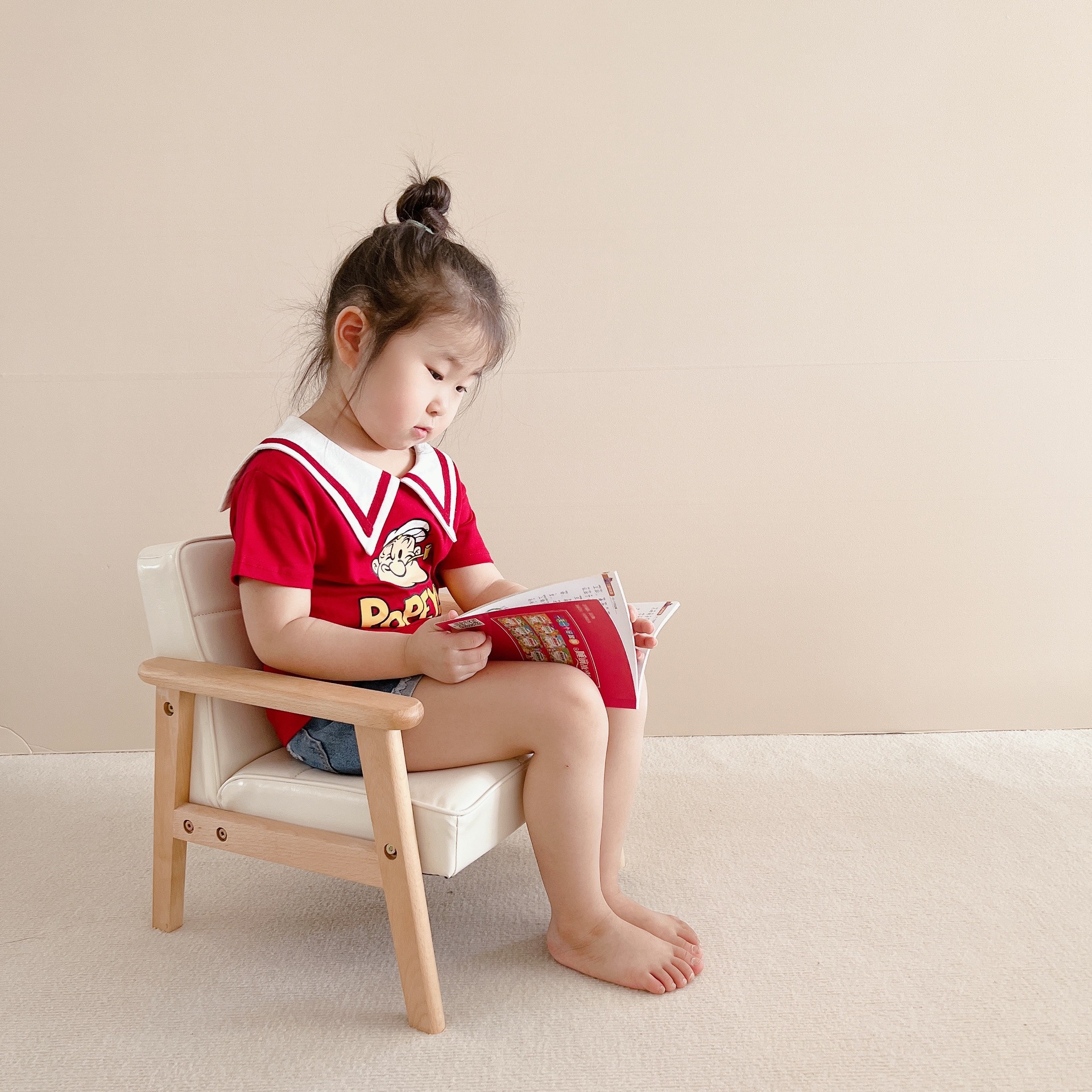Picture of Children's Room Wooden Infant Garden Cute Reading Corner Photography Small Sofa Baby Stool Training Course Seat Mini