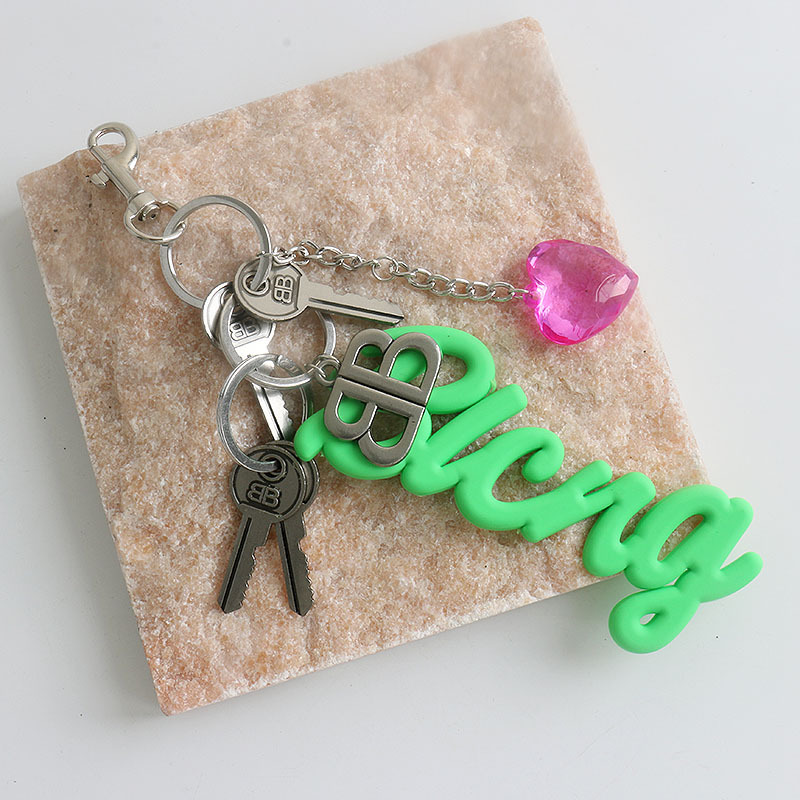 Picture of B retro exaggerated soft silicone large letter key chain rodeo bag pendant personality car key ring accessories