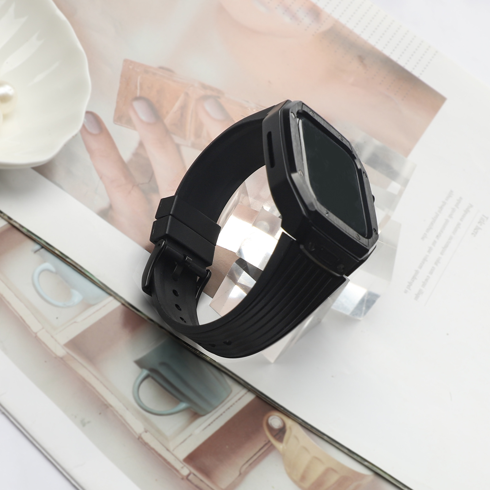 Picture of Suitable for AppleWatch4-9 watch strap TPU metal shell iwatch45mm Apple integrated strap 44mm