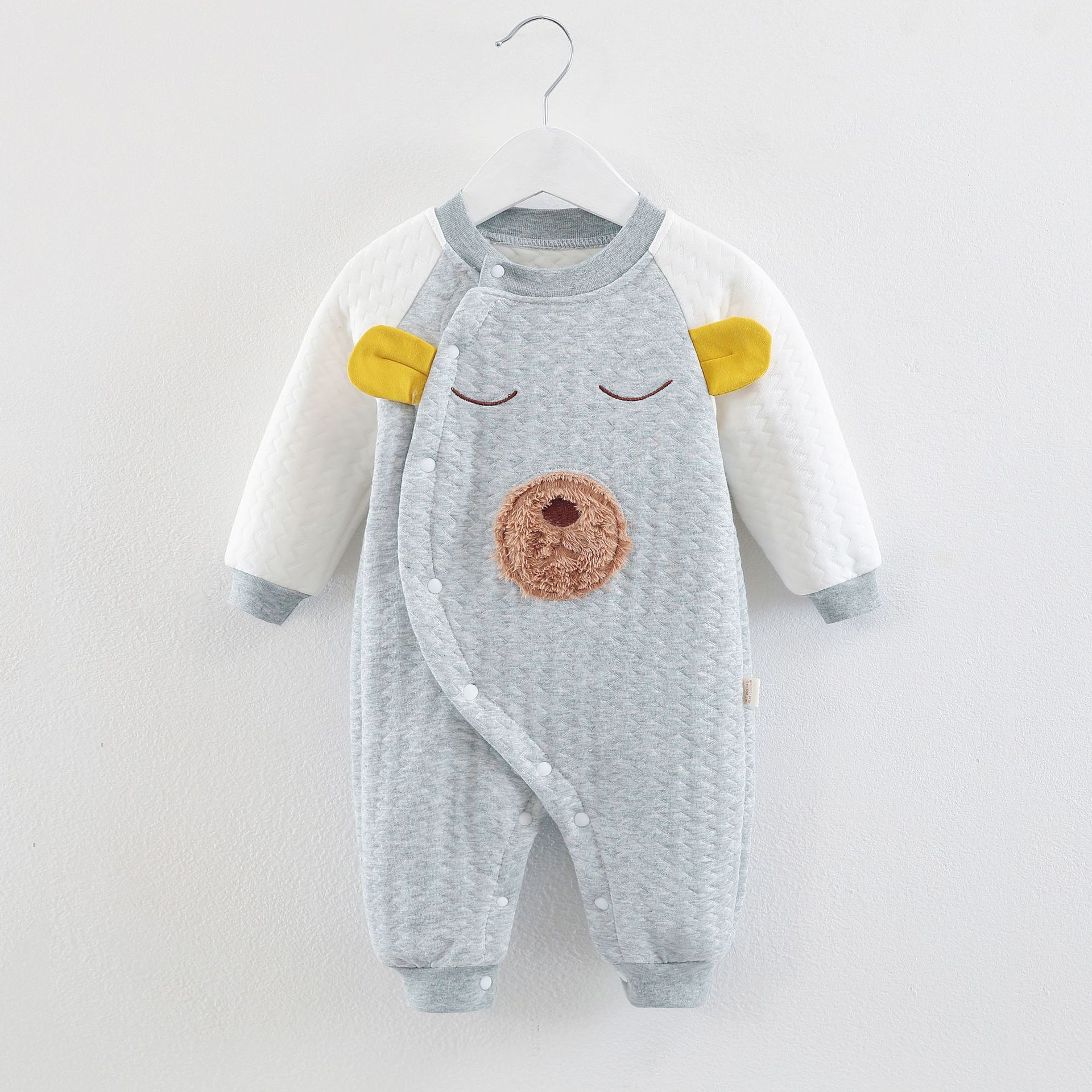 Picture of Baby's one-piece clothes for autumn and winter short-sleeved cotton three-layer warm baby thickened newborn climbing clothes with zipper