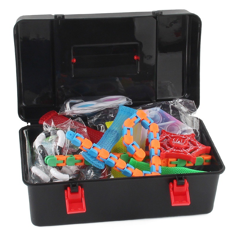 SOURCE Factory new exotic squeeze toys DIY rat killer pioneer keychain track chain wholesale vent toys