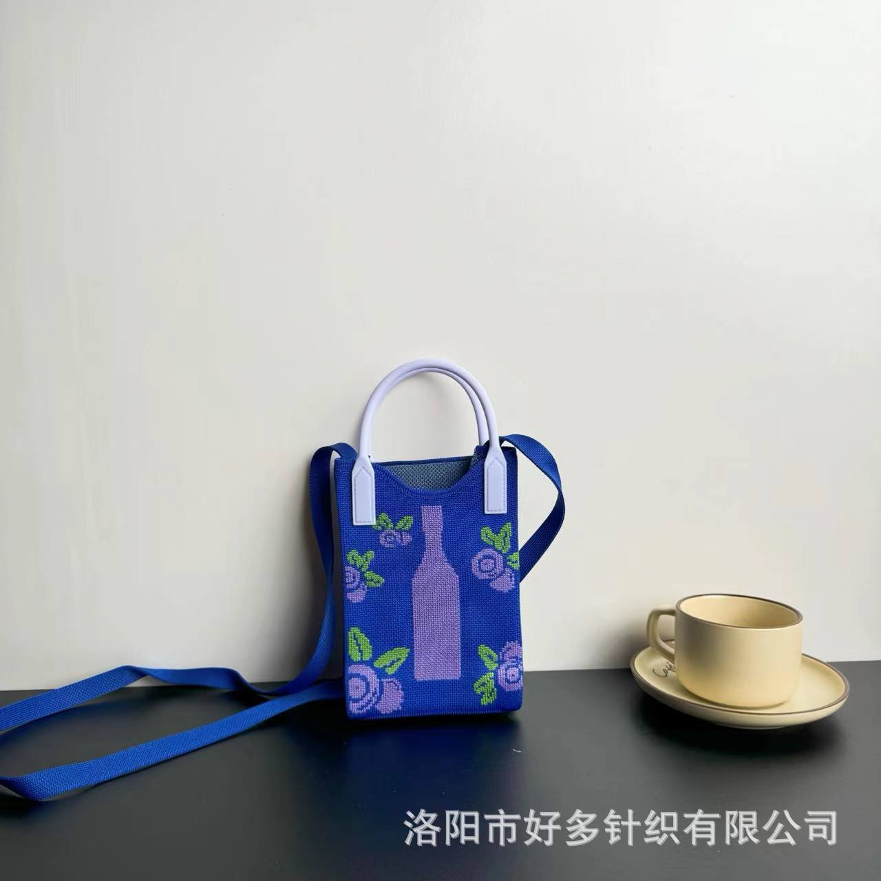 Picture of Advanced Sense Ins Mobile Phone Bag New Cartoon Knitted Bag Dopamine Niche All-match Crossbody Shoulder Bag Handbag