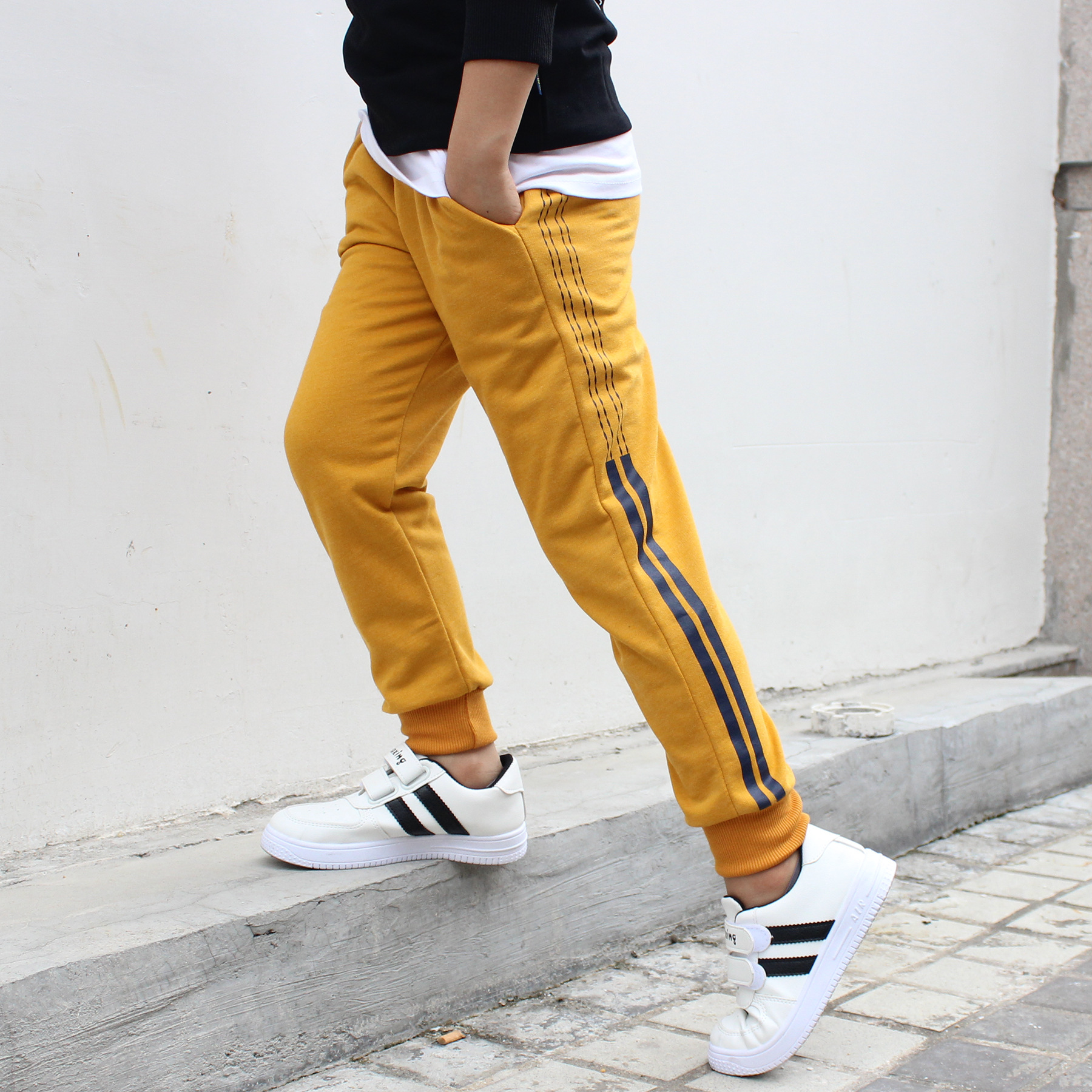 Picture of Children's pants 2025 spring and autumn Korean version of children's anti-mosquito pants casual sports pants boys pants wholesale