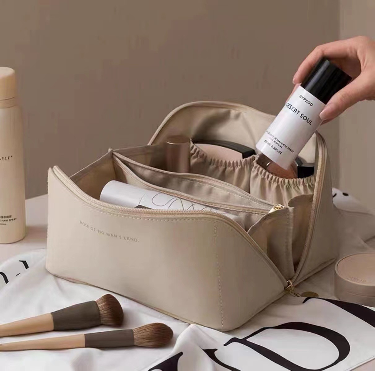 Cosmetic Bag PU Leather Bag Women's 2022 Large Capacity INS Portable Cosmetic Case Travel Wash Bag Cosmetic Storage Bag
