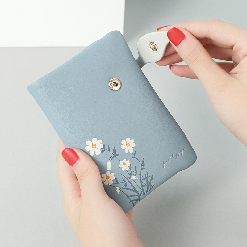 Picture of Women's short wallet wholesale creative soft leather texture small wallet multi-card daisy printed 2-fold coin purse
