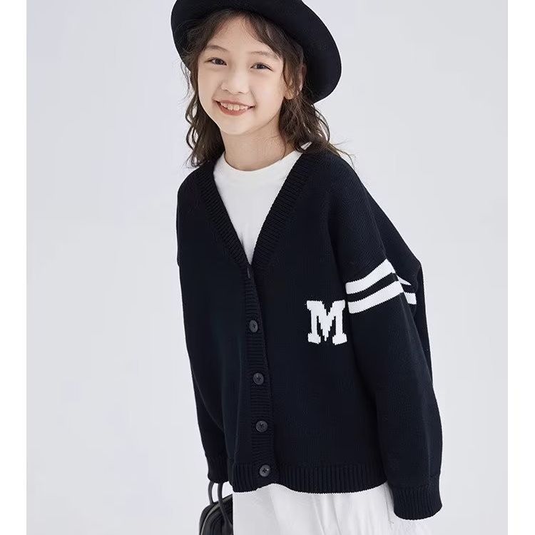 Picture of 2023 Spring Japanese Style Casual Fashion All-match Men's and Women's Children's Fashionable V-neck Breasted Autumn Sweater Cardigan Jacket