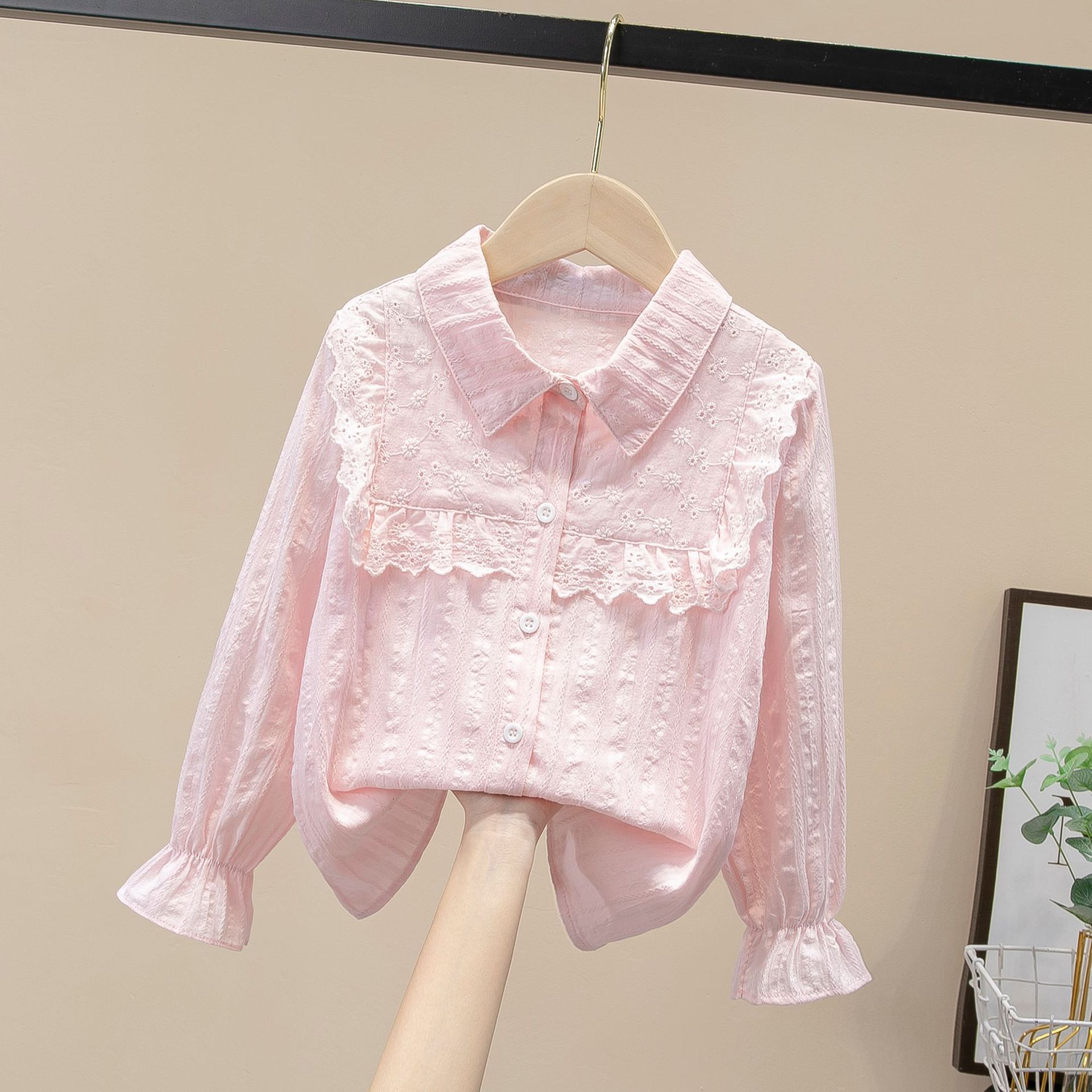 Picture of Shirt lace white girl's bottoming shirt top middle and small children's clothing student long sleeve middle and big children's inner wear overseas