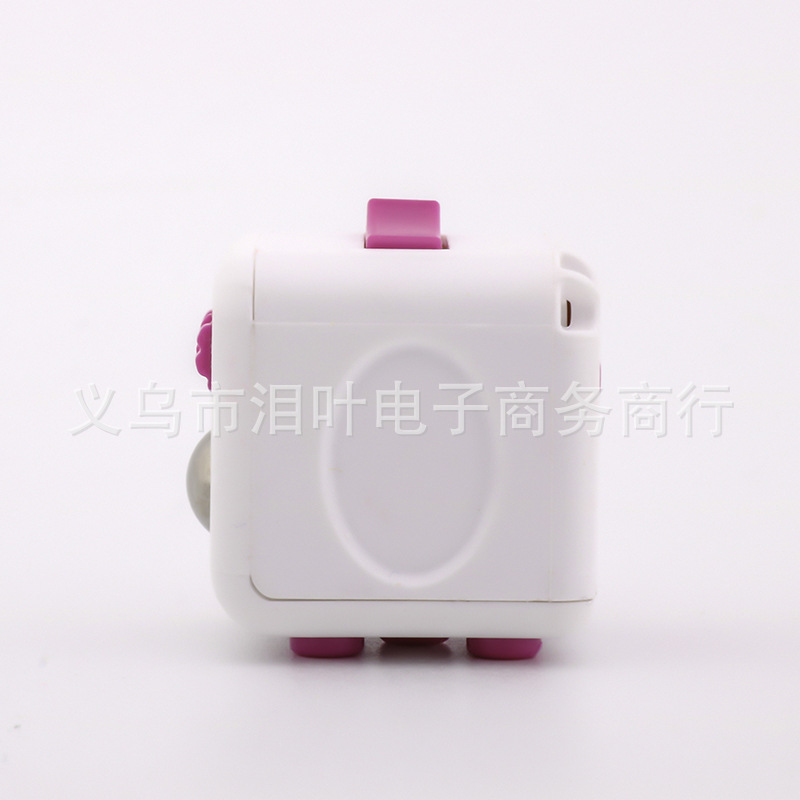 Picture of Cross-Border Decompression Rubik's Cube Infinite Magic Cube Finger Decompression Dice New and Unique Vent Toy Fidget Cube