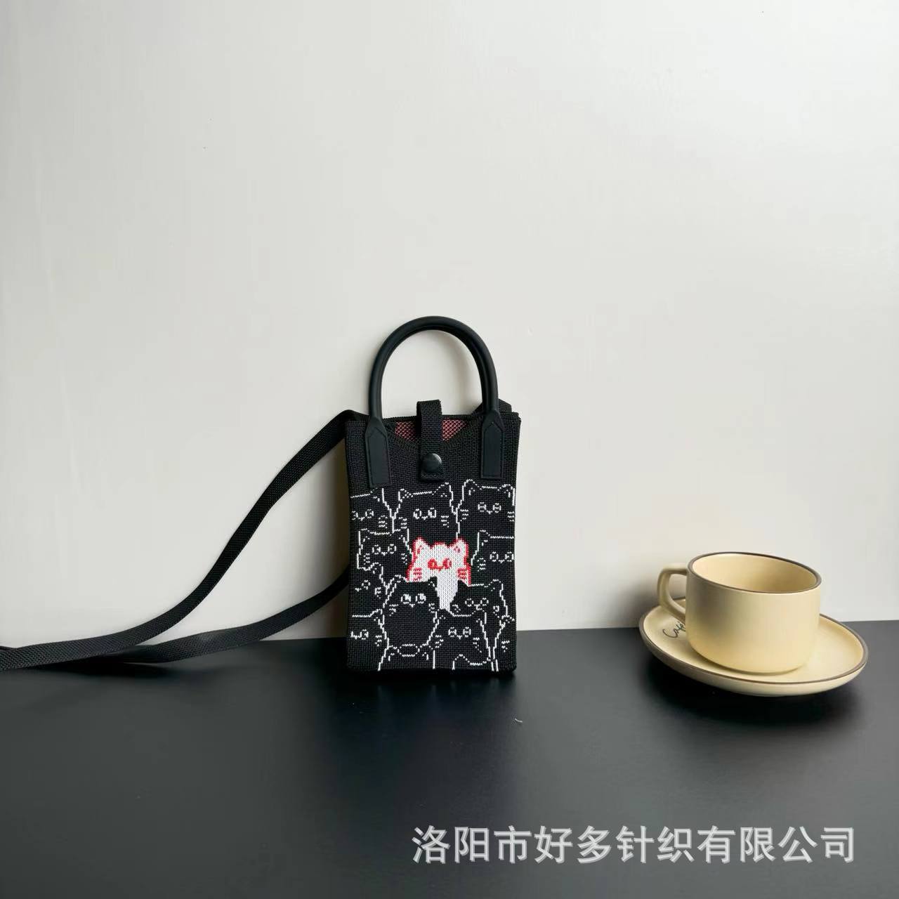 Picture of Advanced Sense Ins Mobile Phone Bag New Cartoon Knitted Bag Dopamine Niche All-match Crossbody Shoulder Bag Handbag